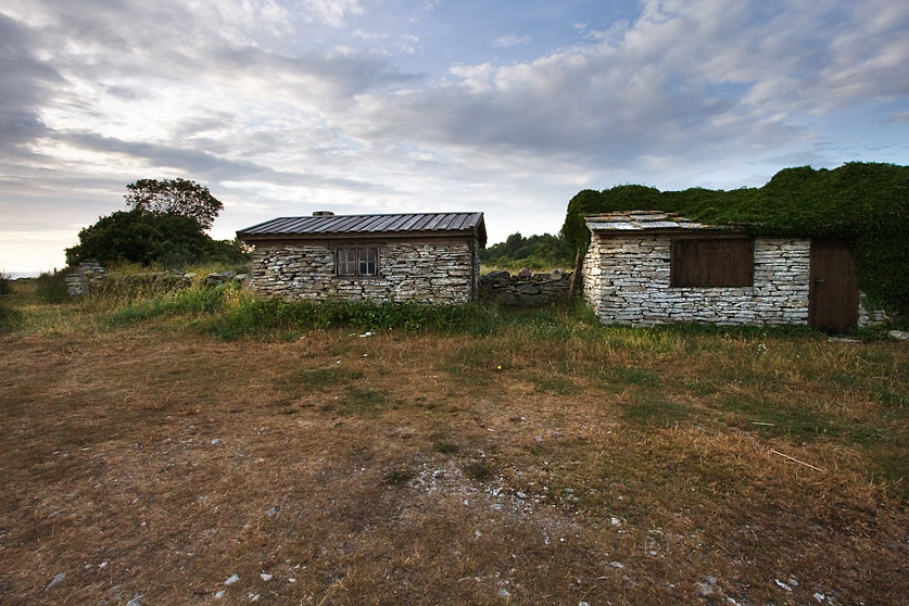 old stonehuts