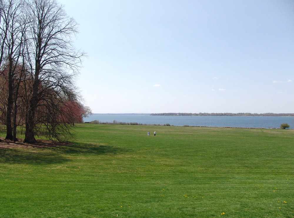 strolling the great lawn