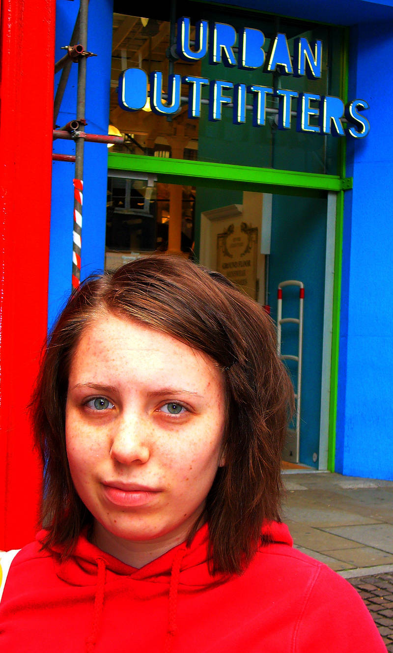 pbase Joan Urban Outfitters June 27 2006.jpg