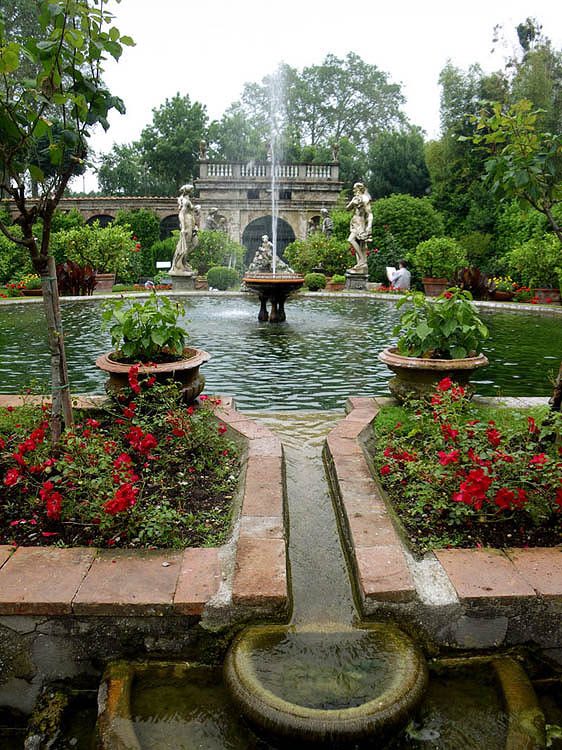 Fountain, Palazzo Pfanner