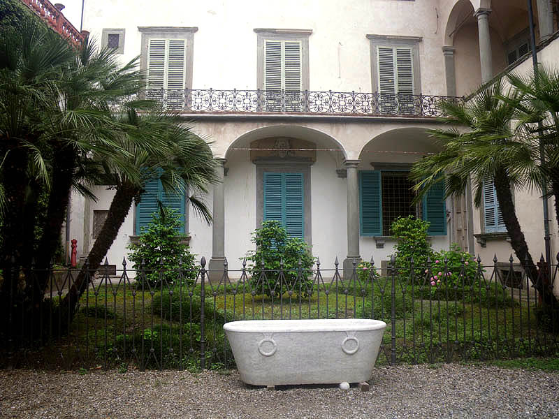 Garden, Palazzo Manzi, now a museum