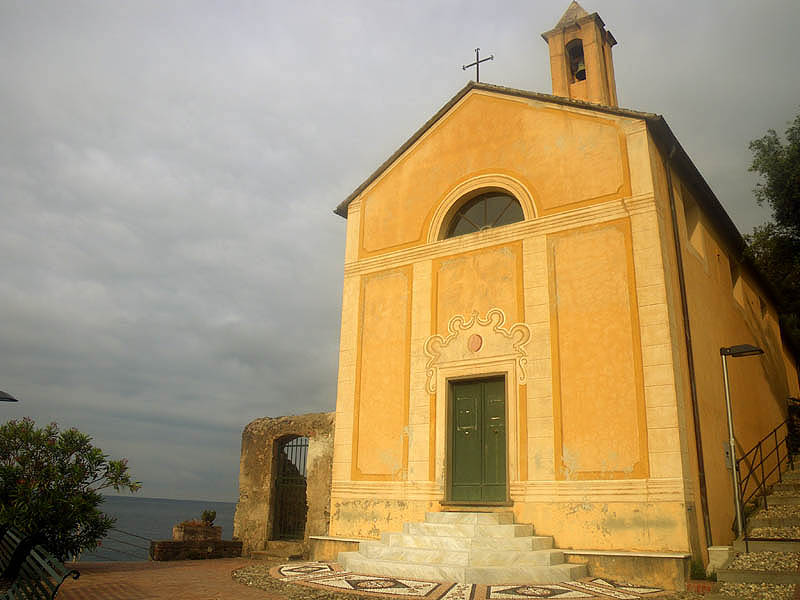 Church, Bonassola