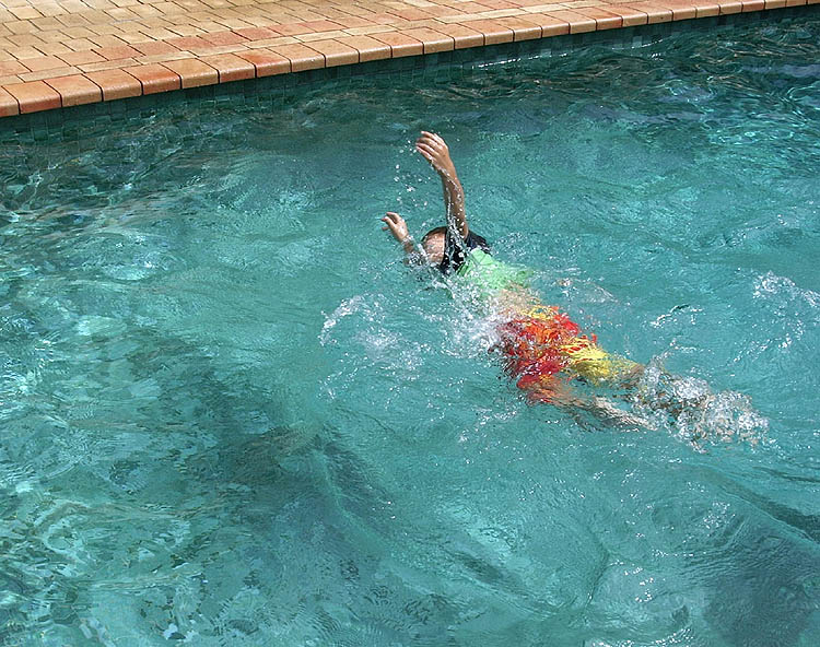 Cozmo swimming, Jan. 2006