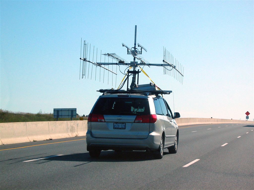 Cell phone antenna for advanced drink orders
