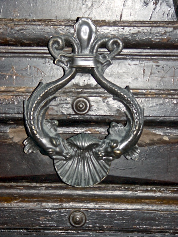 Door knockers, knobs & locks