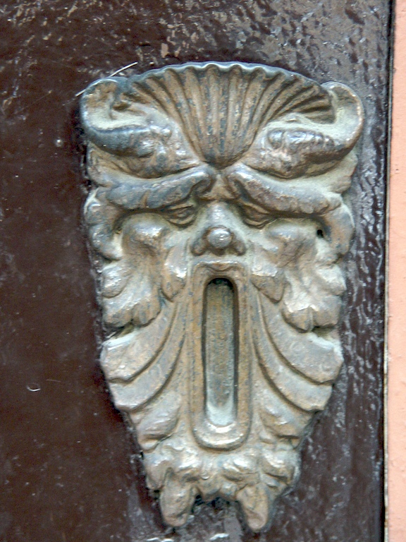 Door knockers, knobs & locks