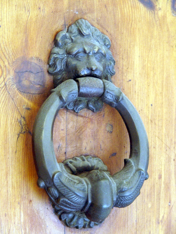 Door knockers, knobs & locks