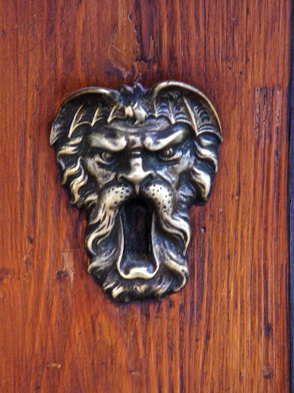 Door knockers, knobs & locks