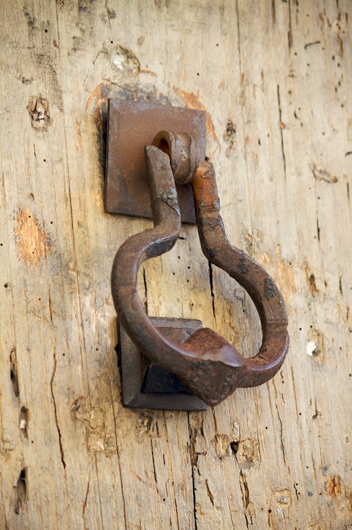 Door knockers, knobs & locks