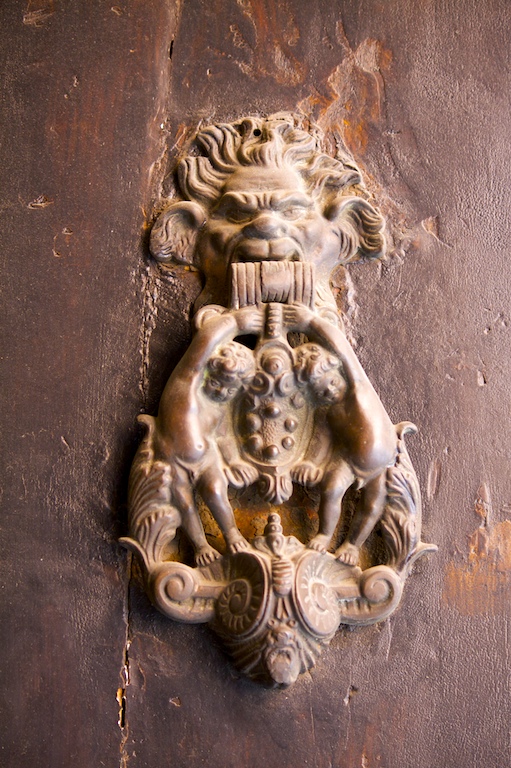 Door knockers, knobs & locks