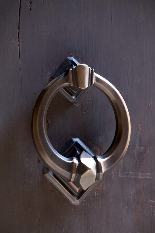 Door knockers, knobs & locks
