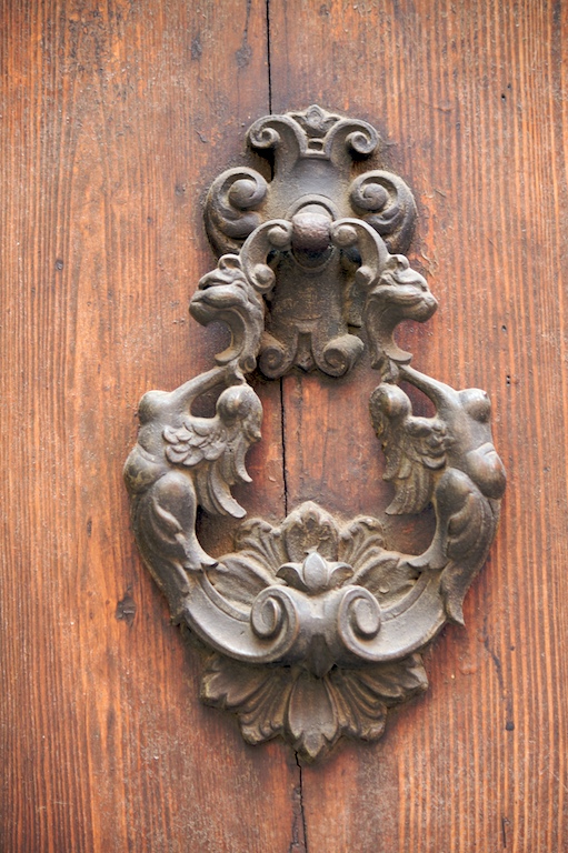 Door knockers, knobs & locks