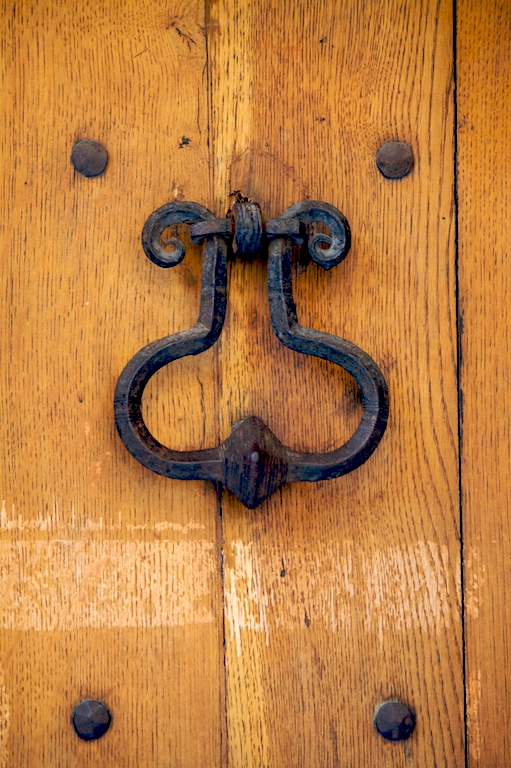 Door knockers, knobs & locks