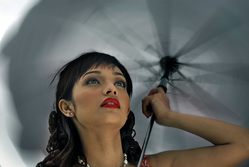 LADY 3