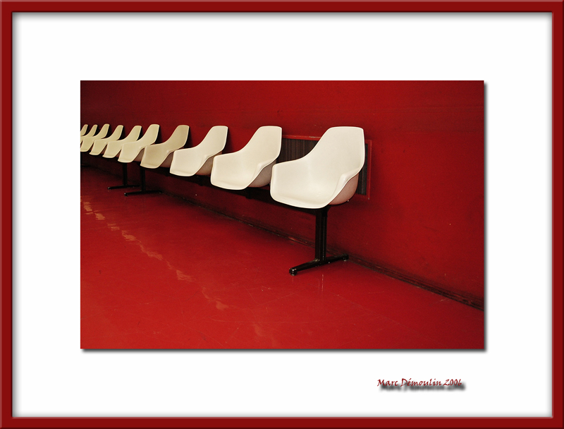 Red background for white seats line, Le Bourget
