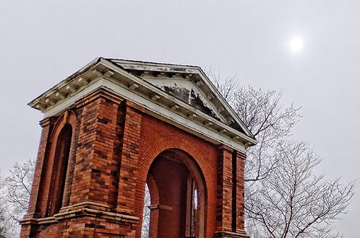 Collegiate Institute Arch DSCF01189