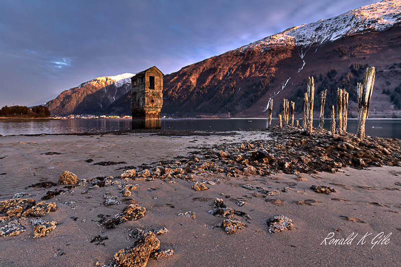 Pump house 2 800 hdr -.jpg