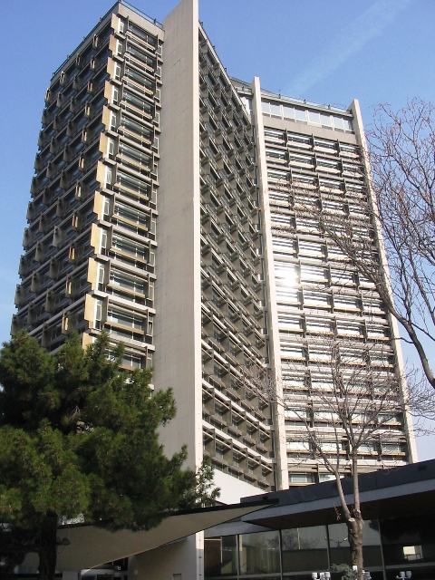 Along the Ataturk Boulevard, Cankaya
