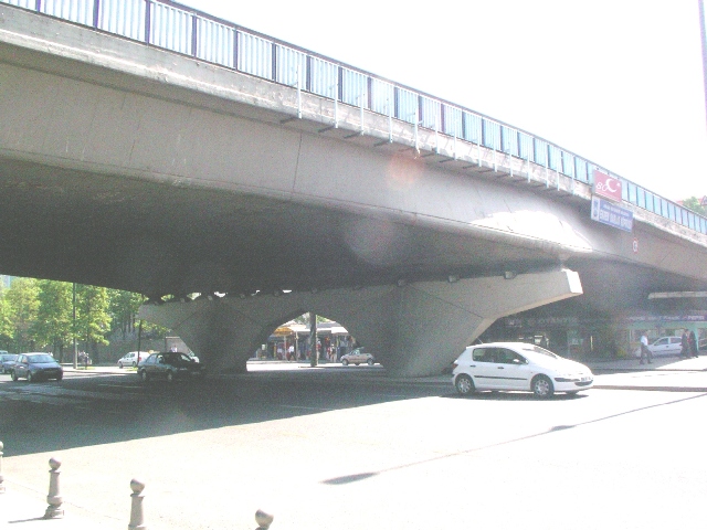 Architectural design: Pier Luigi Nervi