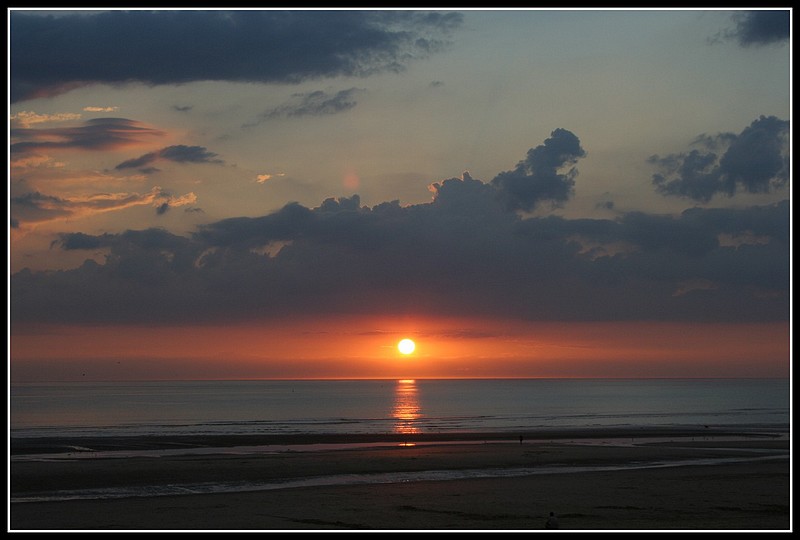 Petit coucher sur la mer