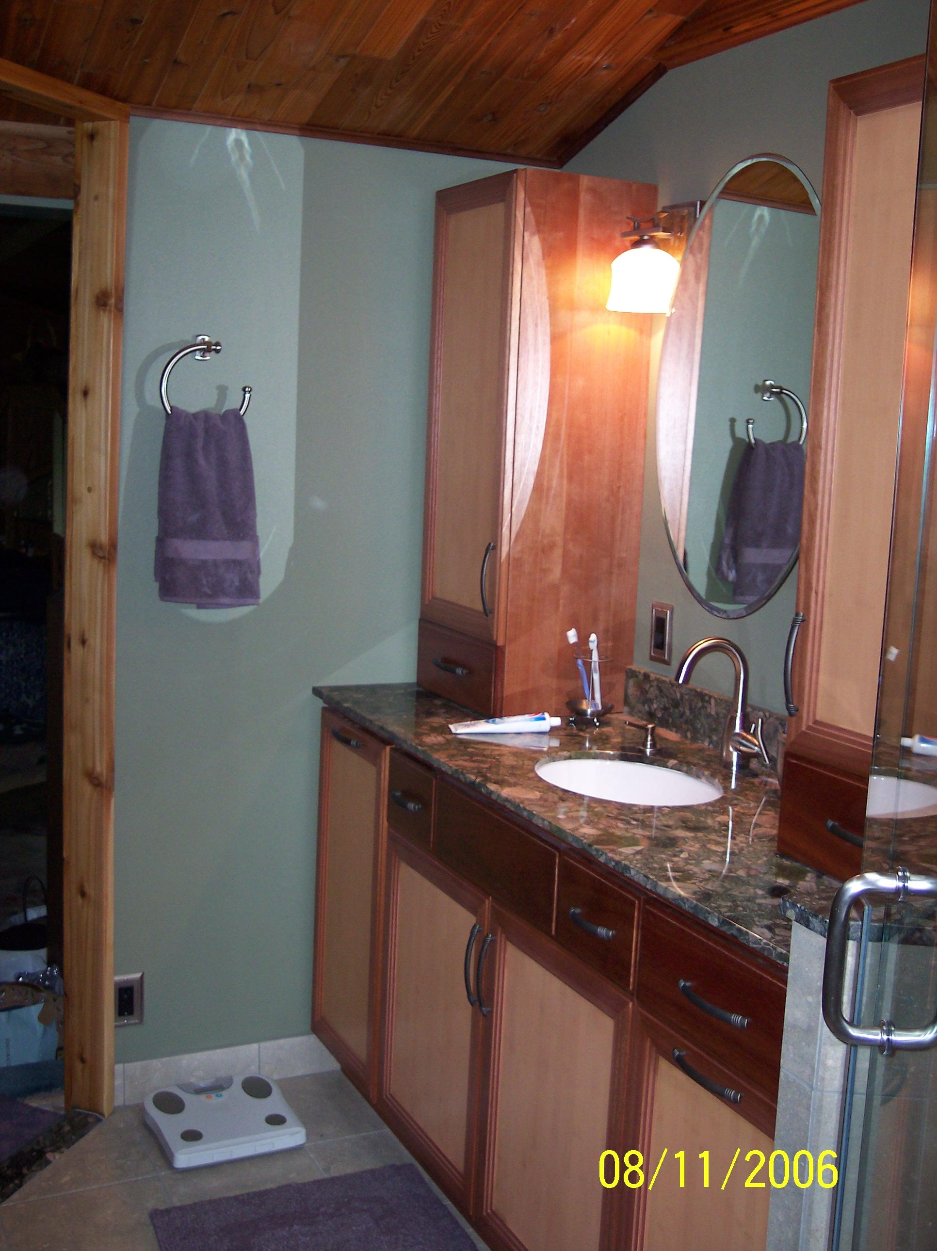 0806_MstrBathAfter_2782.JPG