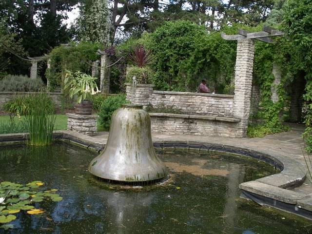 Bell sculpture