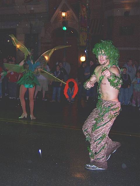 Parade34.jpg
