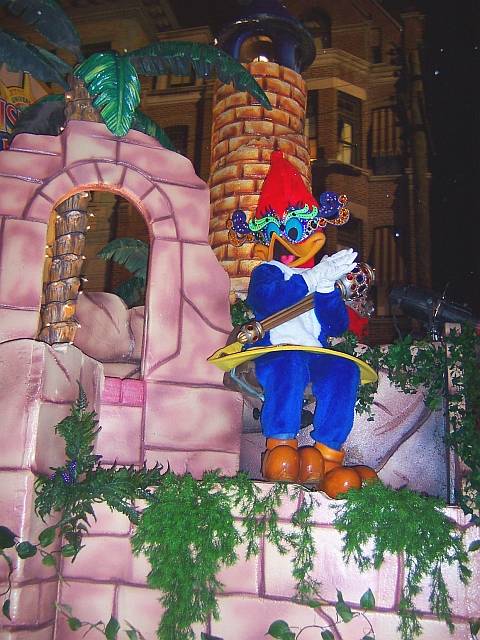 Parade38.jpg