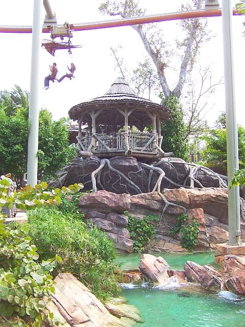 Universal33.jpg