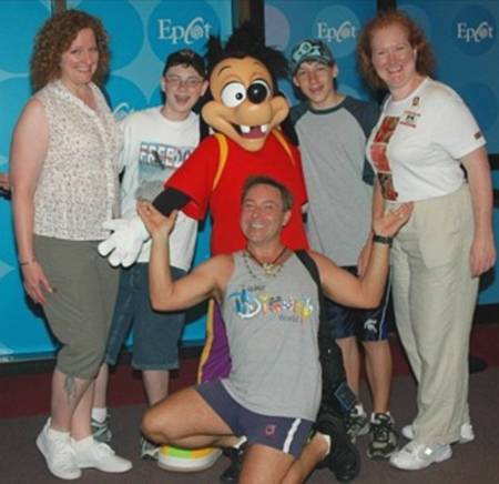 EpcotKateCrewMax.jpg