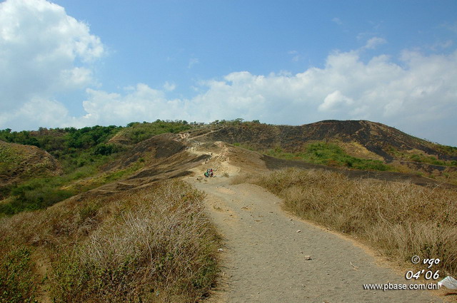 trail going up.jpg