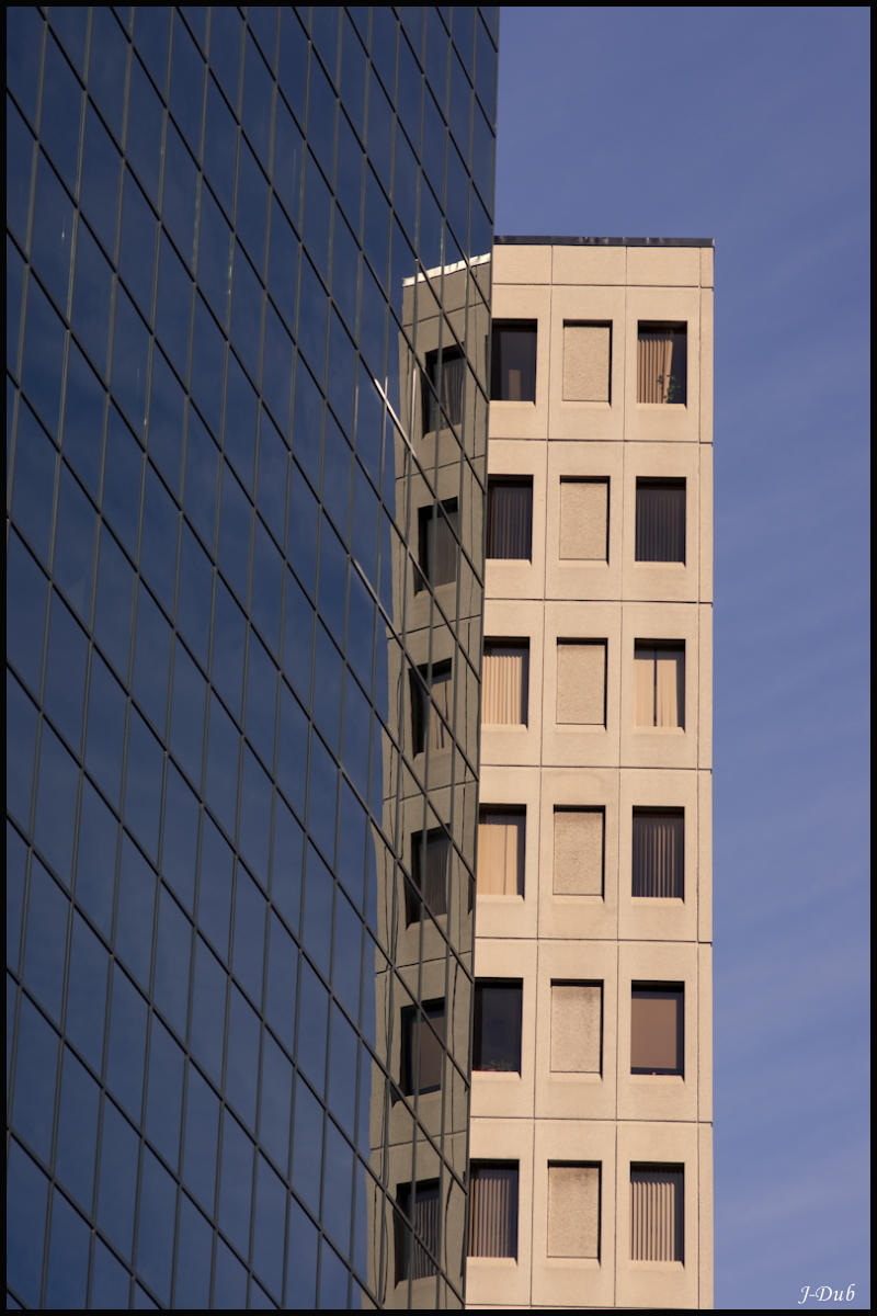 En retrait/Set Back