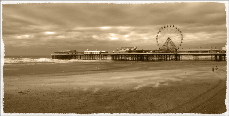 Blackpool Pier.jpg