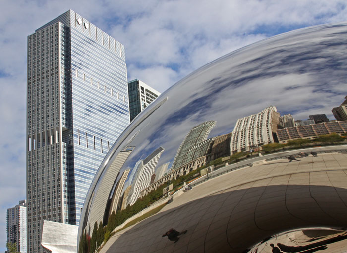CHICAGO: CLOUD GATE--THE BEAN
