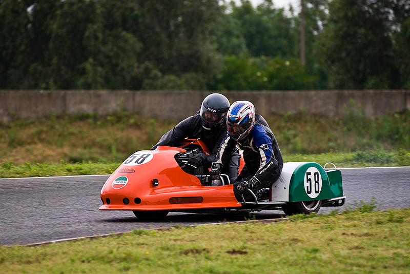 Side-Cars Anciens Circuit Carole _004.JPG