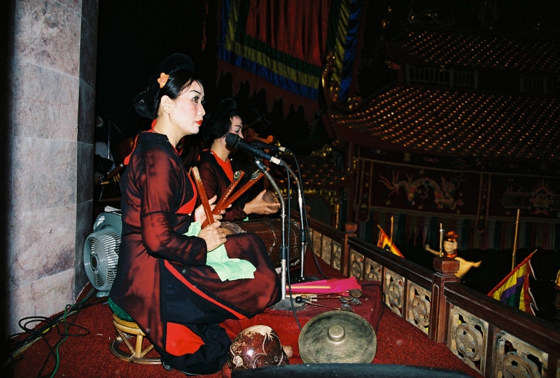 Water Puppet Theatre in Hanoi