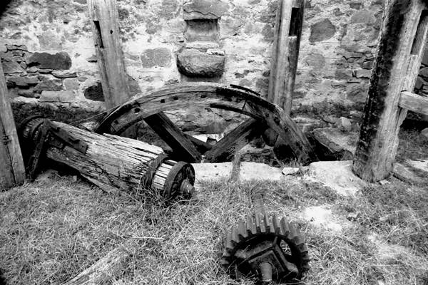 INDUSTRIAL RELICS OF A BYGONE AGE .