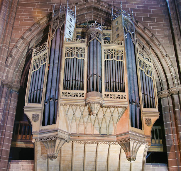 Organ case on the South side