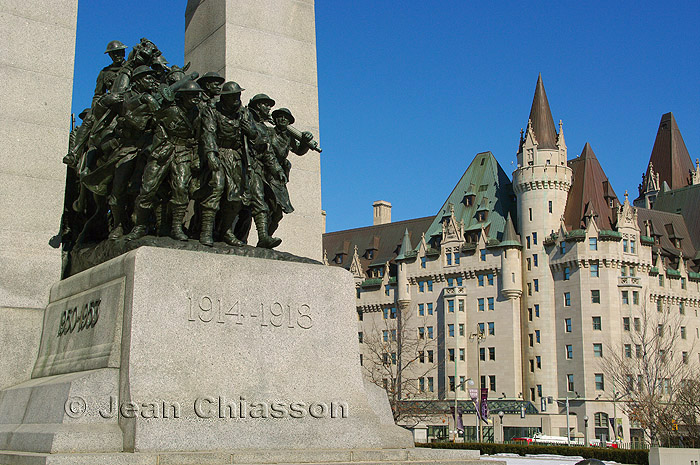 Le Cnotaphe Monument de Querre du Canada