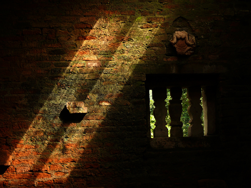 Echoes of the past, Cham ruins, My Son, Vietnam, 2007