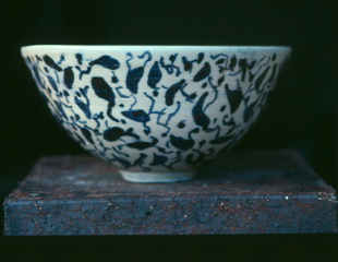 Blue_and_white_bowl.jpg