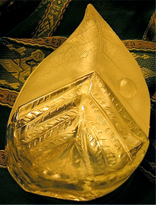  Golden Perfume Bottle