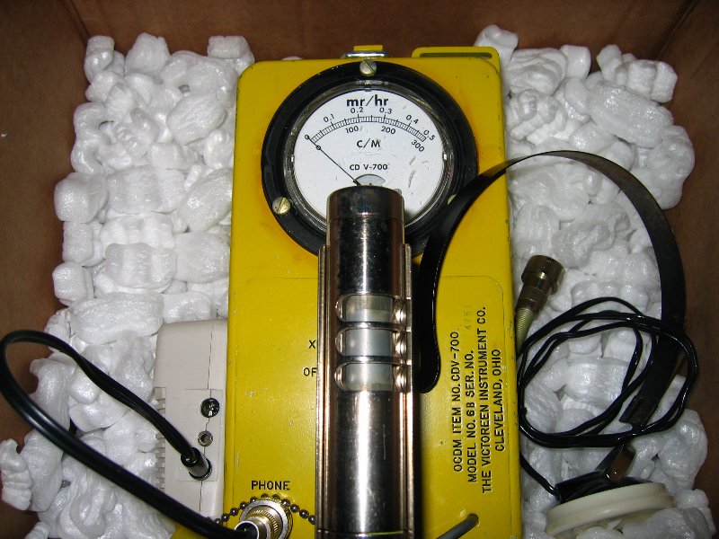 Victoreen  V-700 Civil Defense Geiger Counter