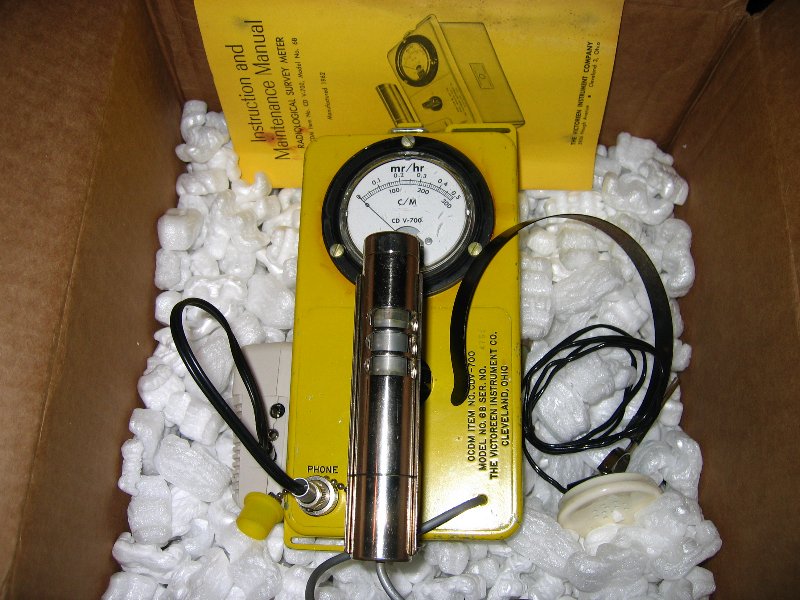 Victoreen  V-700 Civil Defense Geiger Counter