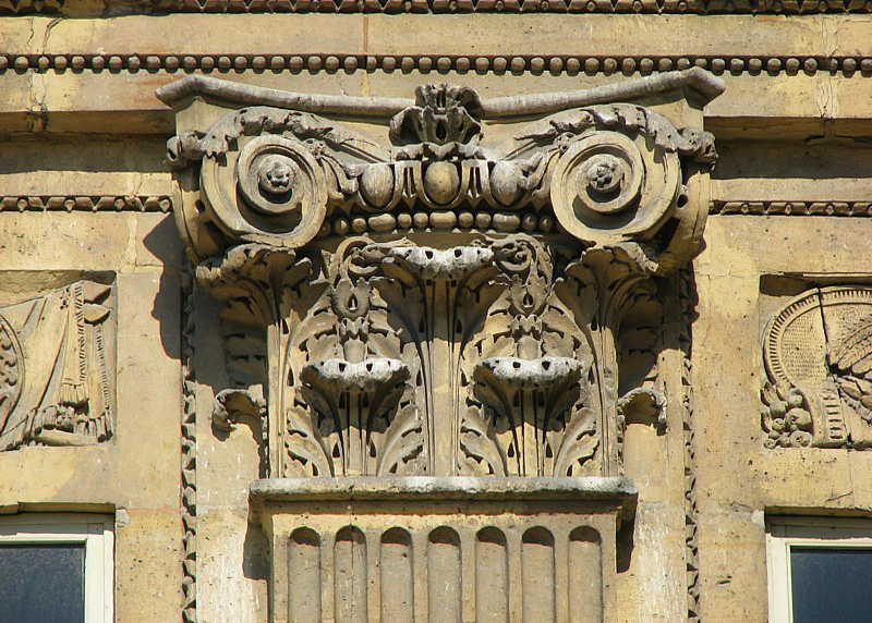 colonne corynthienne à Paris