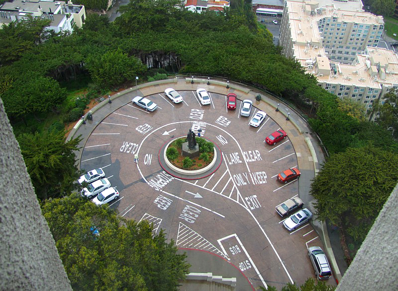 parking de Coit Tower