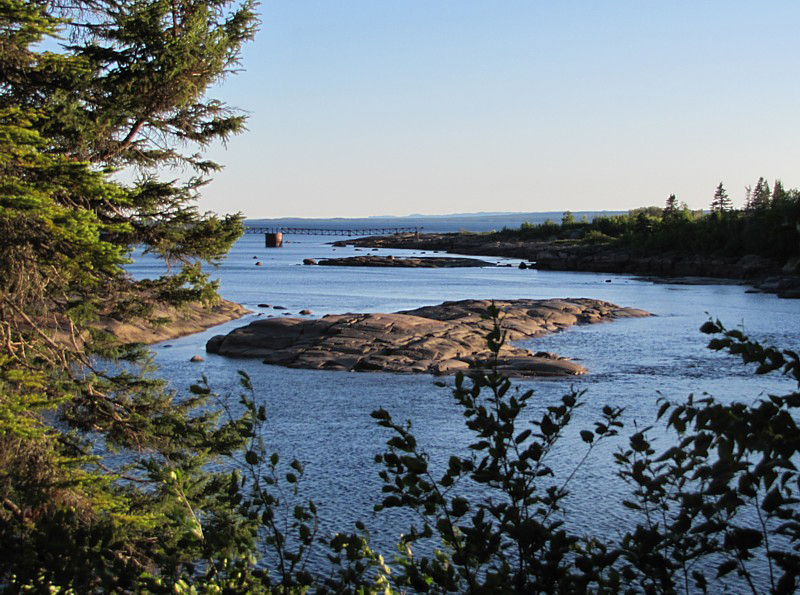 Estuaire de la rivire aux rochers