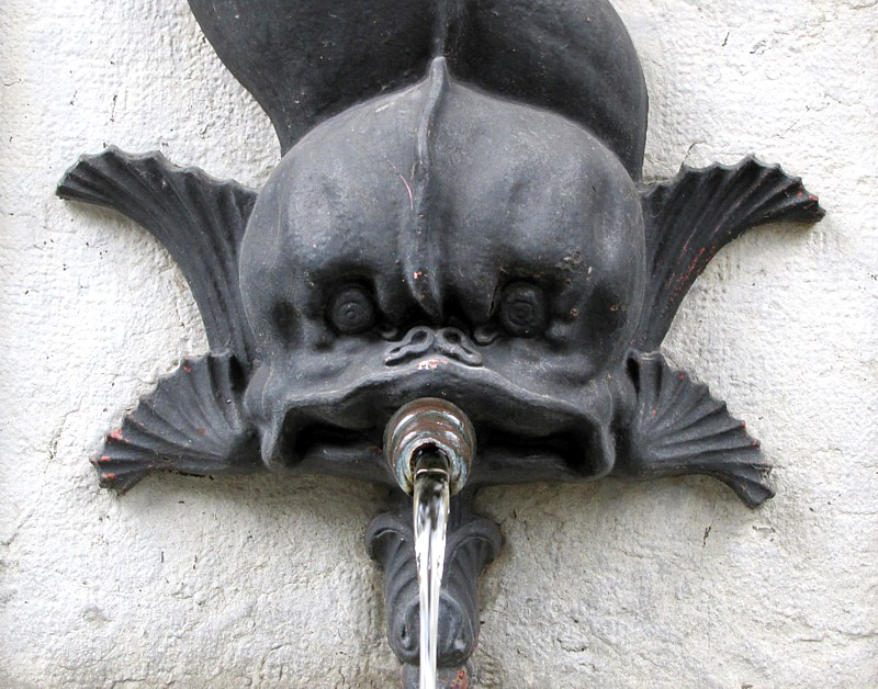 dauphin fontaine