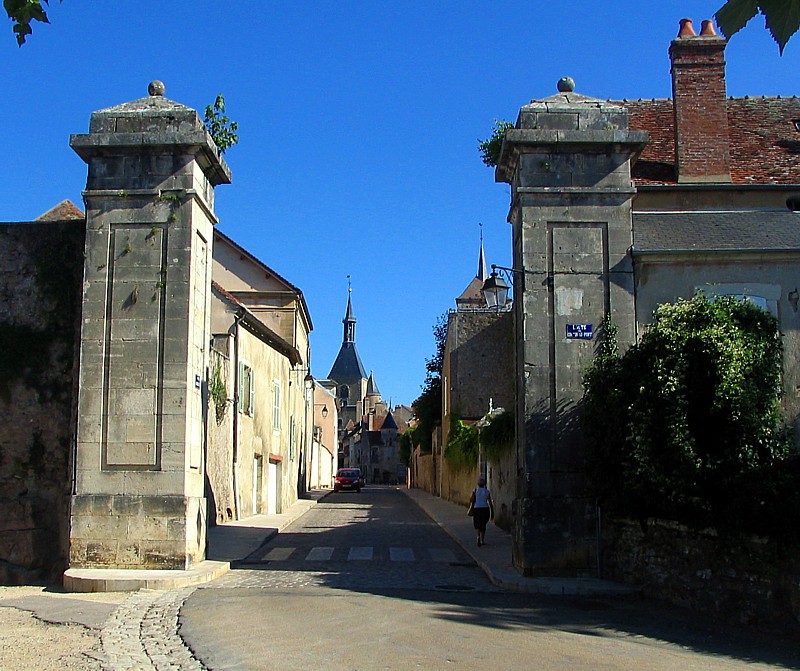 Avallon ,  l'entre sud