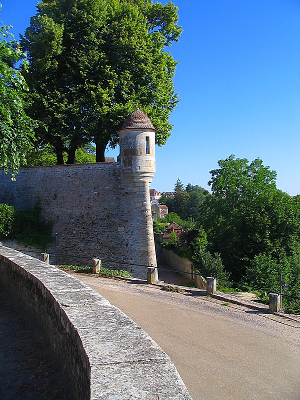 coin de forteresse Avallon